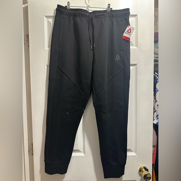 NWT Reebok Mens Momentum Jogger - Picture 4 of 10